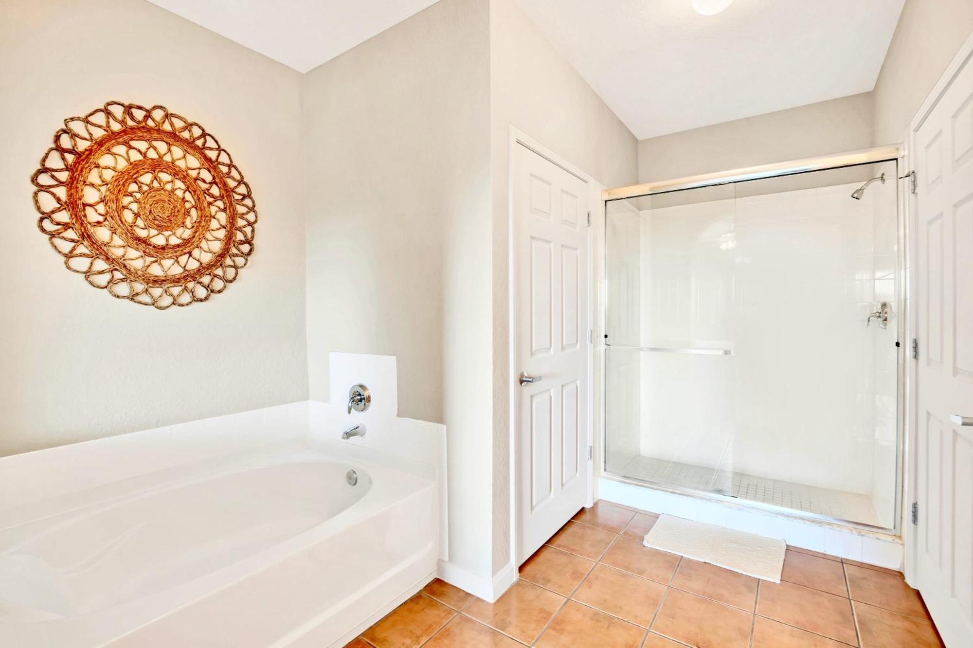 Upscale 3br W Pool And Hot Tub - Near Orlando